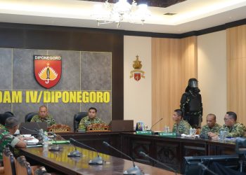 Dukung Program Strategis Nasional, Pangdam IV/Diponegoro Ikuti Vicon Pembangunan KDKMP Bersama Wapang TNI