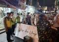 Kapolres Kudus Pantau Langsung Pembagian Nasi Jangkrik, Ribuan Warga Padati Kawasan Menara
