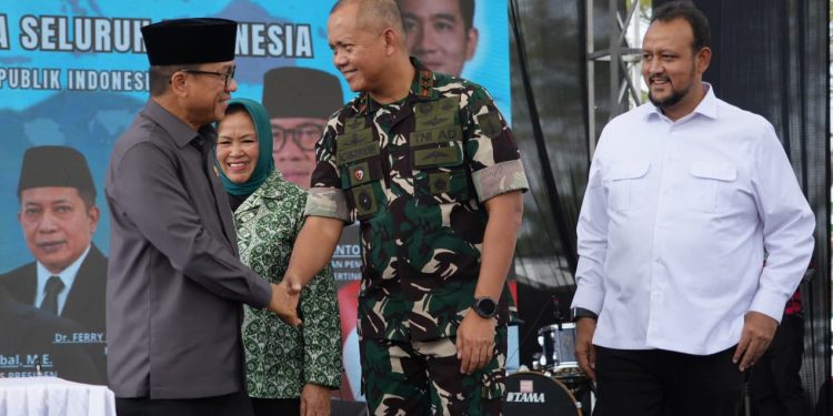 Pangdam IV/Diponegoro Hadiri Penandatanganan Dukungan Asta Cita Presiden RI dan Penguatan Ekosistem MBG di Semarang