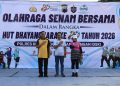 Polres Kudus Gelar Senam Bareng Ratusan Warga, Hadirkan Pasar Murah hingga Cek Kesehatan Gratis di Hari Bhayangkara ke-80