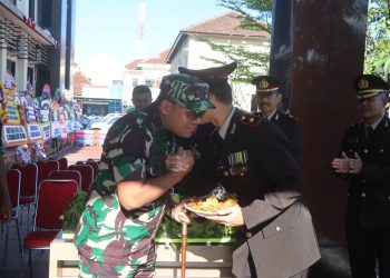 Upacara Hari Bhayangkara Ke-80 di Polres Demak Berlangsung Khidmat, Kodim Beri Kejutan
