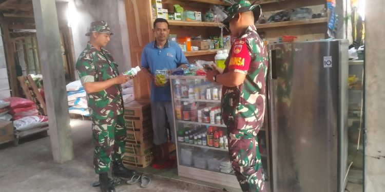 Jaga Asa Petani, Babinsa Pastikan Stok Pupuk Tetap Aman