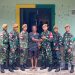 Satgas Pamtas RI-MALAYSIA Yonarmed 19/Bogani Terima Penyerahan Senjata Api Dari Warga Perbatasan di Kabupaten Sambas
