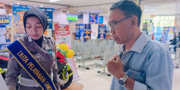 Duta Pelayanan Jadi Sahabat Wajib Pajak, Samsat Semarang 2 Hadirkan Layanan Ramah, Terarah, dan Mudah Dipahami