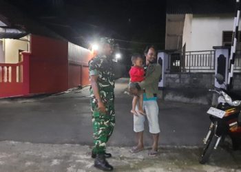 Pastikan Wilayahnya Aman, Babinsa Koramil Selogiri Aktif Patroli Malam Hari