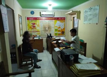 Pati, Detik-detik Polsek Jakenan Gagalkan Distribusi Ribuan Botol Arak Bali Ilegal Siap Edar