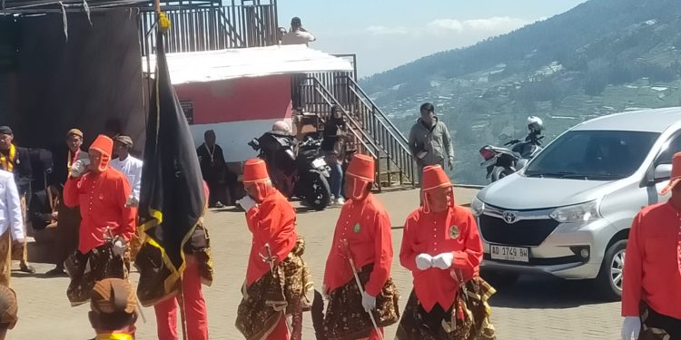 Polres Boyolali Amankan Tradisi Wilujengan Gunung Merapi Keraton Surakarta di Selo