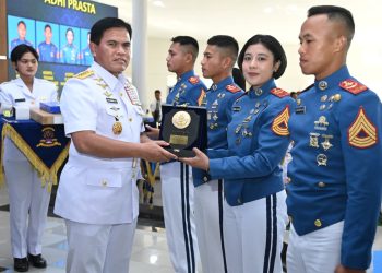 Kasal Serahkan Ijazah dan Bekali Capaja AAL, Teguhkan Karakter Pemimpin Jalasena Masa Depan
