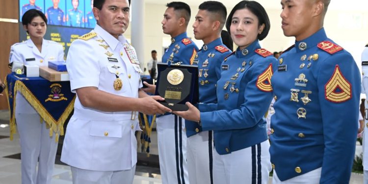Kasal Serahkan Ijazah dan Bekali Capaja AAL, Teguhkan Karakter Pemimpin Jalasena Masa Depan