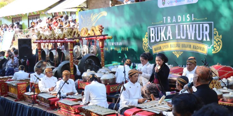 Kapolres Boyolali Hadiri Buka Luwur Syeh Maulana Ibrahim Magribi, Ribuan Warga Ikuti Tradisi Sadranan