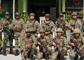 Satgas Pamtas RI-Malaysia Yonarmed 19/Bogani Terima Kunjungan Pegawai Memerintah Batalion Ketiga Rejimen Renjer Diraja Malaysia
