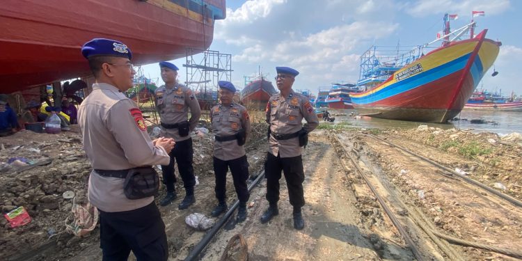 Polisi Perkuat SIPOLA CEKAL, Satpolairud Polresta Pati Intensifkan Pencegahan Kebakaran Kapal