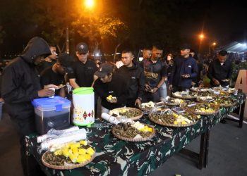 Kebersamaan Prajurit Guntur Geni dan Warga Kota Magelang Warnai Nobar Semifinal Piala Dunia 2026