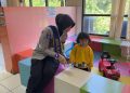 Mengurus STNK Kini Lebih Praktis! Duta Pelayanan Ditlantas Polda Jateng Hadirkan Pelayanan Ramah dan Mudah Dipahami di Samsat Semarang 2