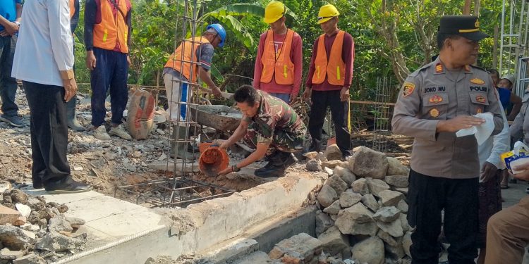 Masjid Al Jihad Mulai Dibangun, Koramil Kalijambe Perkuat Sinergi Warga Bangun Sarana Ibadah