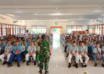 Danramil Kota Boyolali Tanamkan Jiwa Nasionalisme kepada Siswa Baru SMAN 1 Boyolali