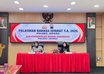 Tingkatkan Pelayanan Inklusif, Polres Jepara Gelar Pelatihan Bahasa Isyarat bagi Personel