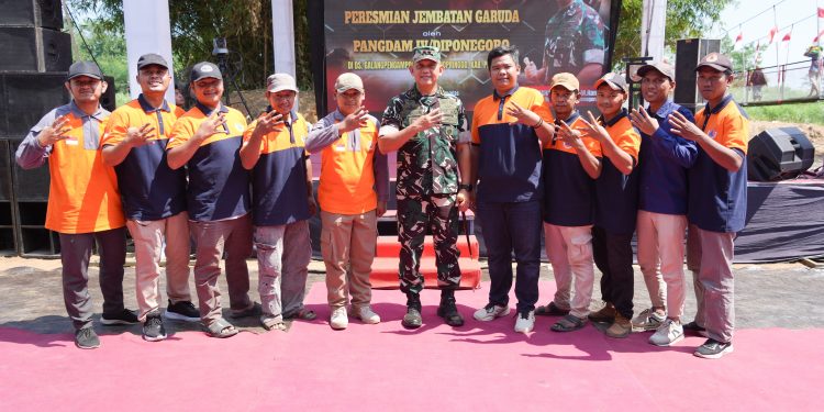 Tingkatkan Kesejahteraan dan Aksesibilitas Warga, Pangdam IV/Diponegoro Resmikan Jembatan Garuda Secara Serentak
