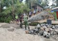 Babinsa Koramil 10/Sambi dan Warga Kompak Gotong Royong Bangun Talud di Tempursari