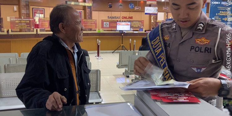 Lebih Dekat, Lebih Mudah, Lebih Nyaman! Samsat Semarang 2 Berkomitmen Memberikan Pelayanan Terbaik bagi Wajib Pajak