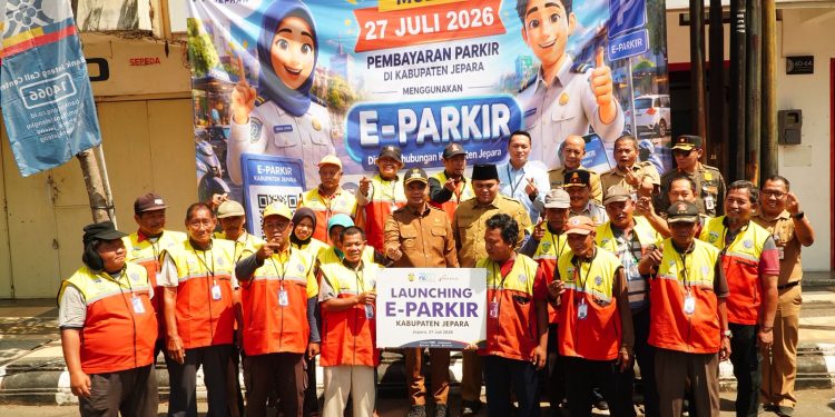 Stop Pungli dan Kebocoran PAD, Bupati Jepara Luncurkan E-Parkir, Retribusi Langsung Masuk Kas Daerah
