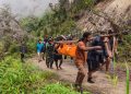 Personel Kodim 1812/Pegaf Berperan Aktif dalam Pencarian Reporter TVRI yang Hilang di Air Terjun Memti