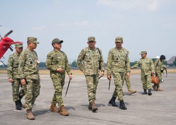 Pangdam IV/Diponegoro Antar Keberangkatan Panglima TNI Usai Rangkaian Kunjungan Kerja di Jawa Tengah