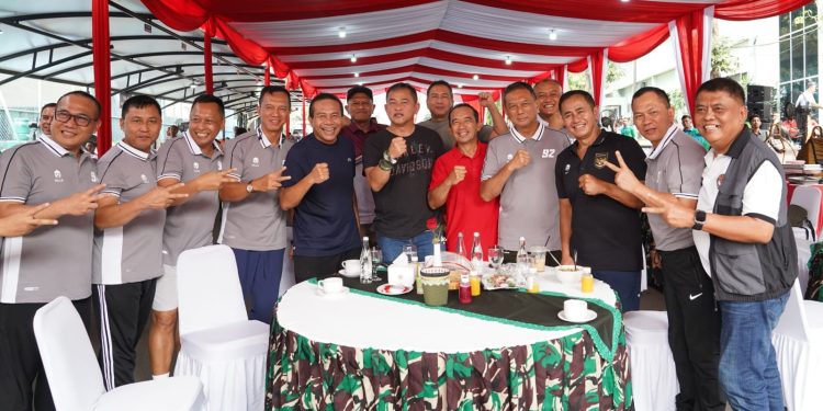 Hadiri Olahraga Bersama Abituren Akmil 1992–1996, Kasad Tekankan Dukung Program Pemerintah