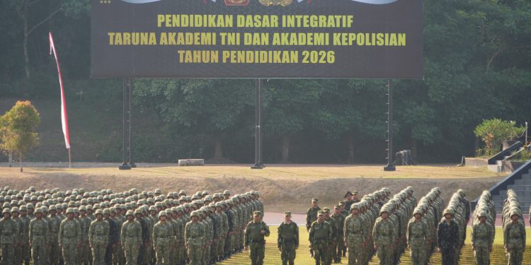 Kasdam IV/Diponegoro Hadiri Pembukaan Diksar Integratif Taruna Akademi TNI dan Akpol TP 2026