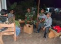 Patroli Malam Babinsa Paranggupito Perkuat Sinergitas dengan Tokoh Masyarakat