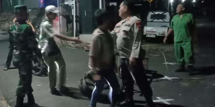 Babinsa Koramil 13/Pracimantoro Laksanakan Patroli Malam, Ini Tujuannya