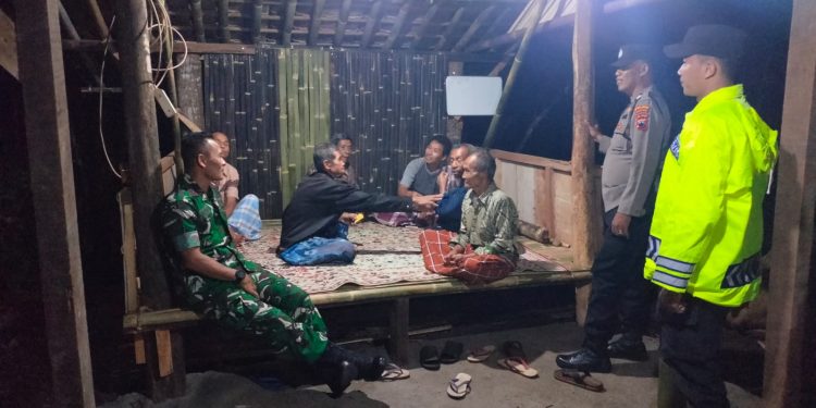 Babinsa Jatisrono Aktif Patroli Malam Hari, Wujudkan Keamanan dan Ketertiban Wilayah