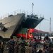 TNI AL Terus Kerahkan Alutsista, Percepat Evakuasi dan Distribusi Logistik Bencana di NTT
