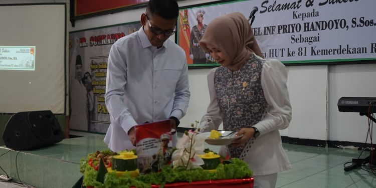 Menjaga Amanah di Istana, Menorehkan Kebanggaan di Satuan, Dandim 0733/KS Sukses Pimpin Upacara HUT ke-81 RI