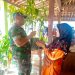 Babinsa Blumbang Hadirkan Cara Unik Rayakan HUT Warga, Sedekah Pohon untuk Lingkungan dan Kebersamaan