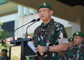 Pangdam IV/Diponegoro Pimpin Pemberangkatan Bantuan Kemanusiaan untuk Korban Gempa NTT