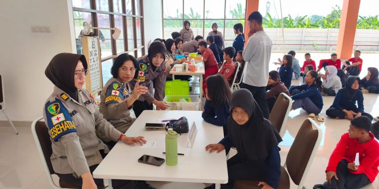Polwan Polda Jateng Hadir untuk Negeri, Semarak Hari Jadi ke-78 Diisi dengan Kepedulian dan Pengabdian
