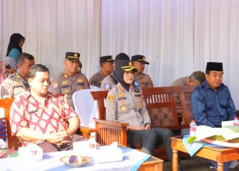 Kapolres Kendal Pimpin Peletakan Batu Pertama Instalasi Sumur Bor di Desa Sidomakmur