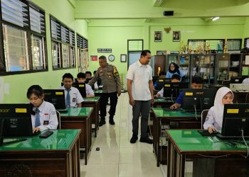 Polrestabes Semarang Gelar Pelatihan AI Bagi Pelajar SMK