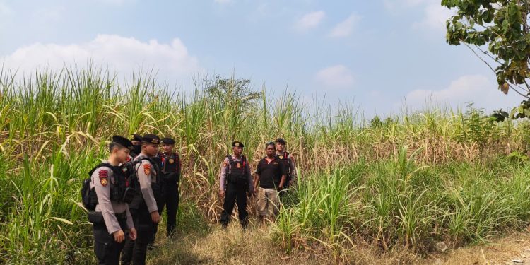 Polisi Pati Patroli Cegah Karhutla di Kecamatan Pucakwangi