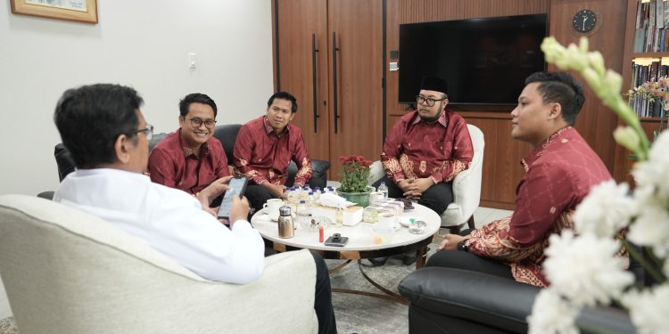 Terima IMM, Viva Yoga Ingatkan Mahasiswa Jangan Tabu Politik