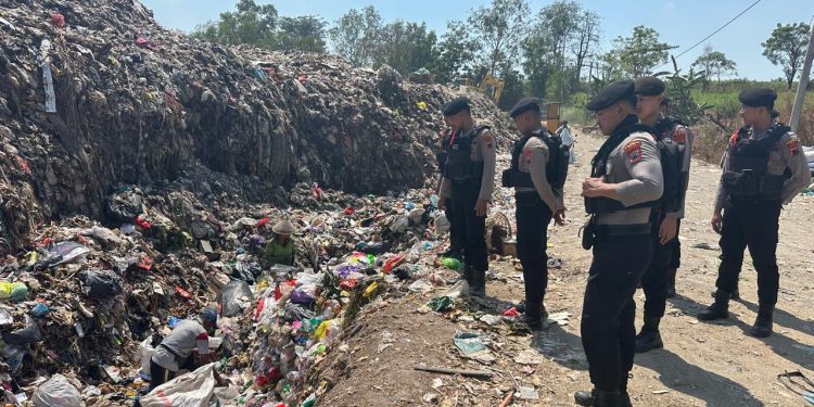Polresta Pati Gelar Patroli Karhutla di TPA Sukoharjo, Cegah Kebakaran Sejak Dini