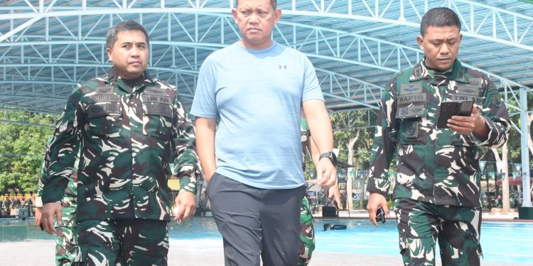 Jaga Fisik Tetap Prima, Pamen Kodam IV/Diponegoro Adu Ketangkasan dan Daya Tahan