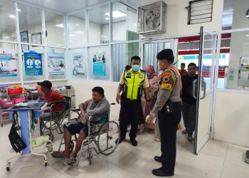 Pengemudi Sakit di Perjalanan, Layanan 110 Polresta Pati Gerak Cepat Beri Pertolongan