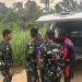 Wujud Kepedulian TNI, Satgas Pamtas RI-PNG Kewilayahan Yonif 147/KGJ Bantu Pemakaman Masyarakat Distrik Yamor
