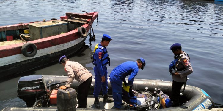 Nelayan Tayu Tenggelam di Perairan Juwana, Polisi Pati Gerak Cepat Lakukan SAR